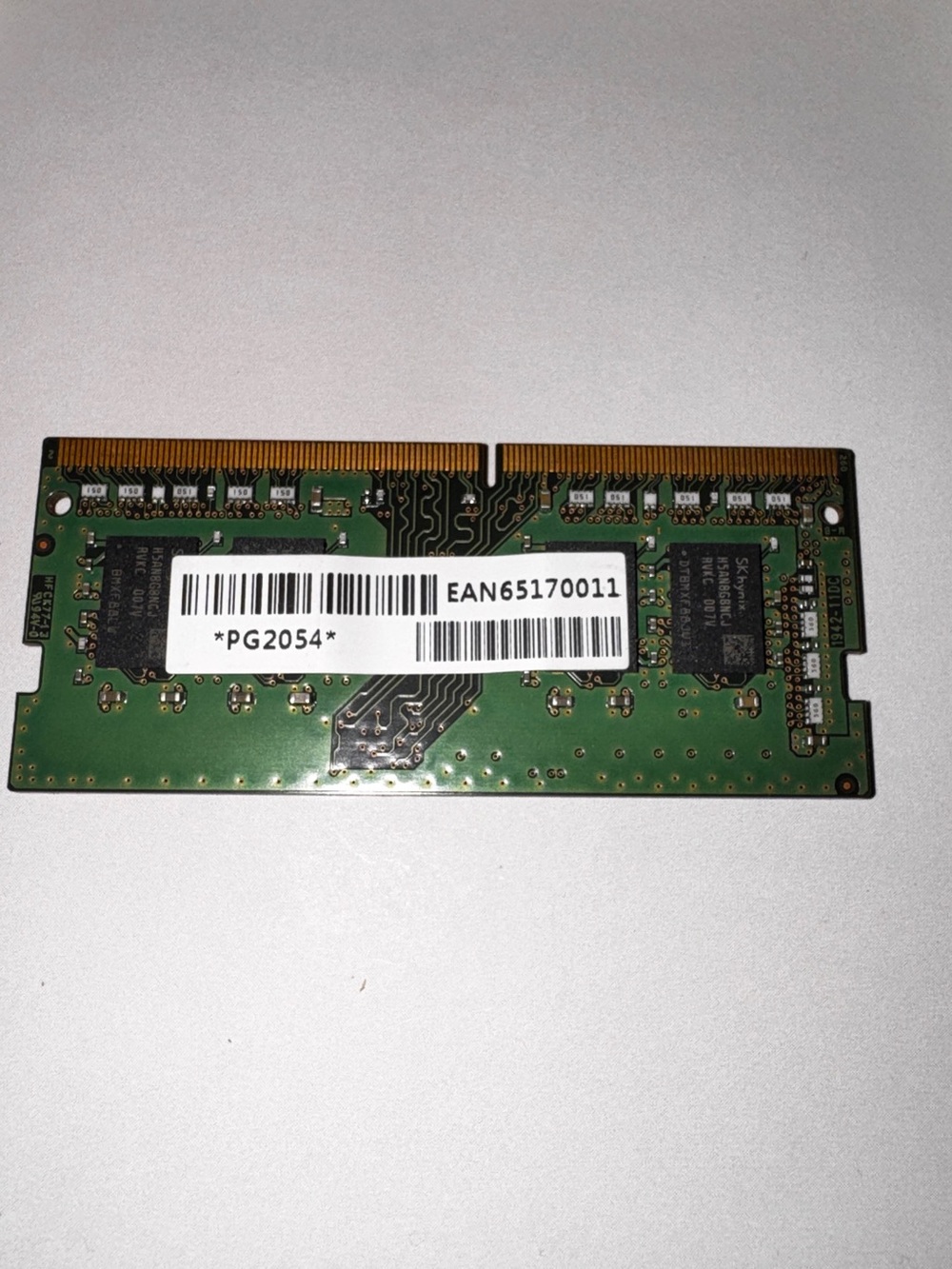Crucial 8GB DDR4 2666MHz RAM Module Green - Picture 2 of 4